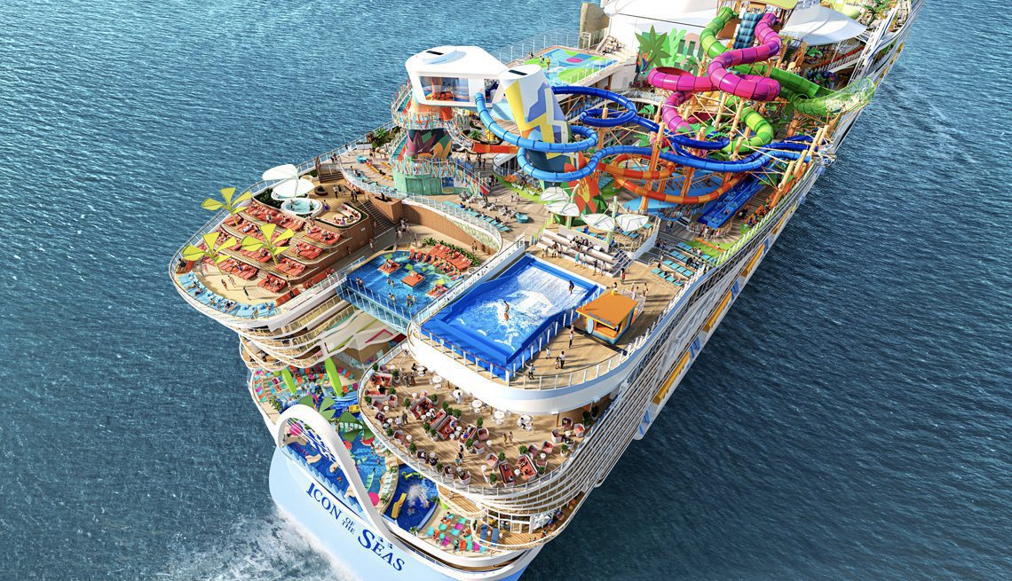 Temporada de cruceros en Panamá 2026-2027: crucero navegando por el Caribe