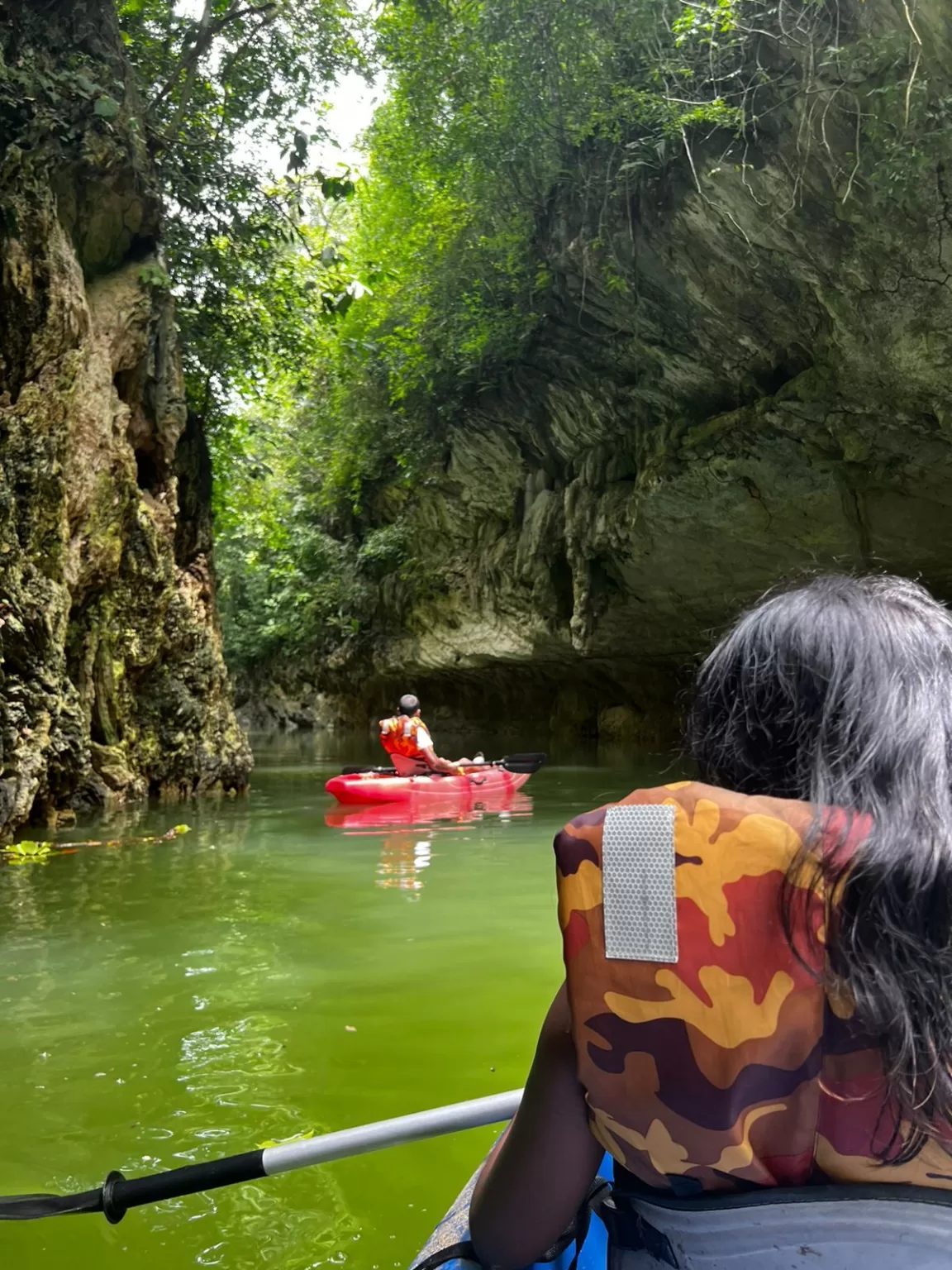 Cuevas del Lago bayano y Kayak en río Tigre con almuerzo incluido.