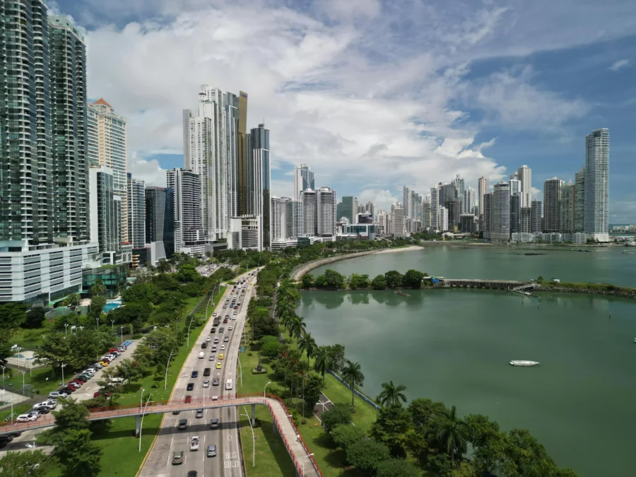 Vista de Av balboa en ciudad de panamá