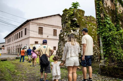 Turistas Conociendo portobelo